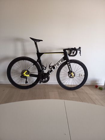 Used CUBE LITENING AERO C:68X RACE 2023 2023 Road & Gravel