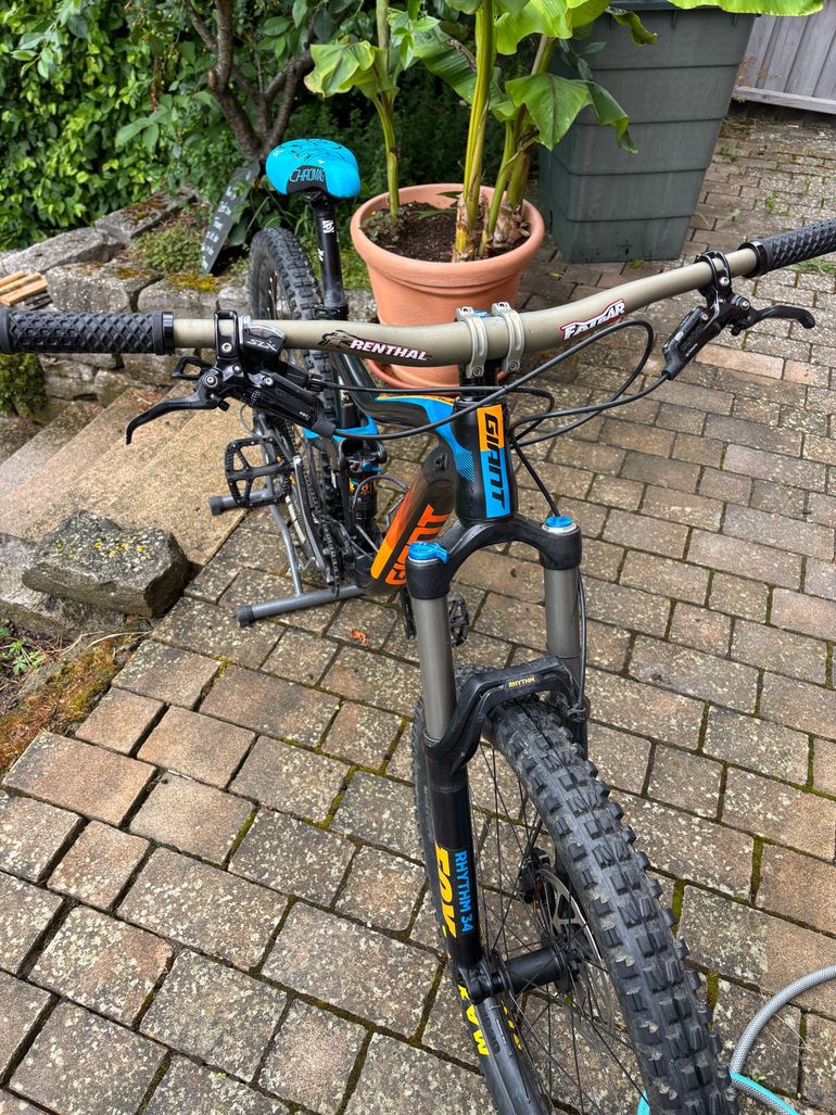 Used Giant Trance 2 2017 2017 Mountainbike, Black — image 7 of 9