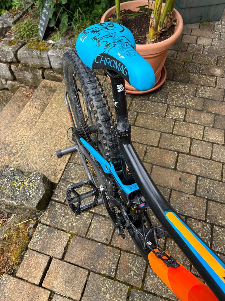 Used Giant Trance 2 2017 2017 Mountainbike, Black — image 8 of 9