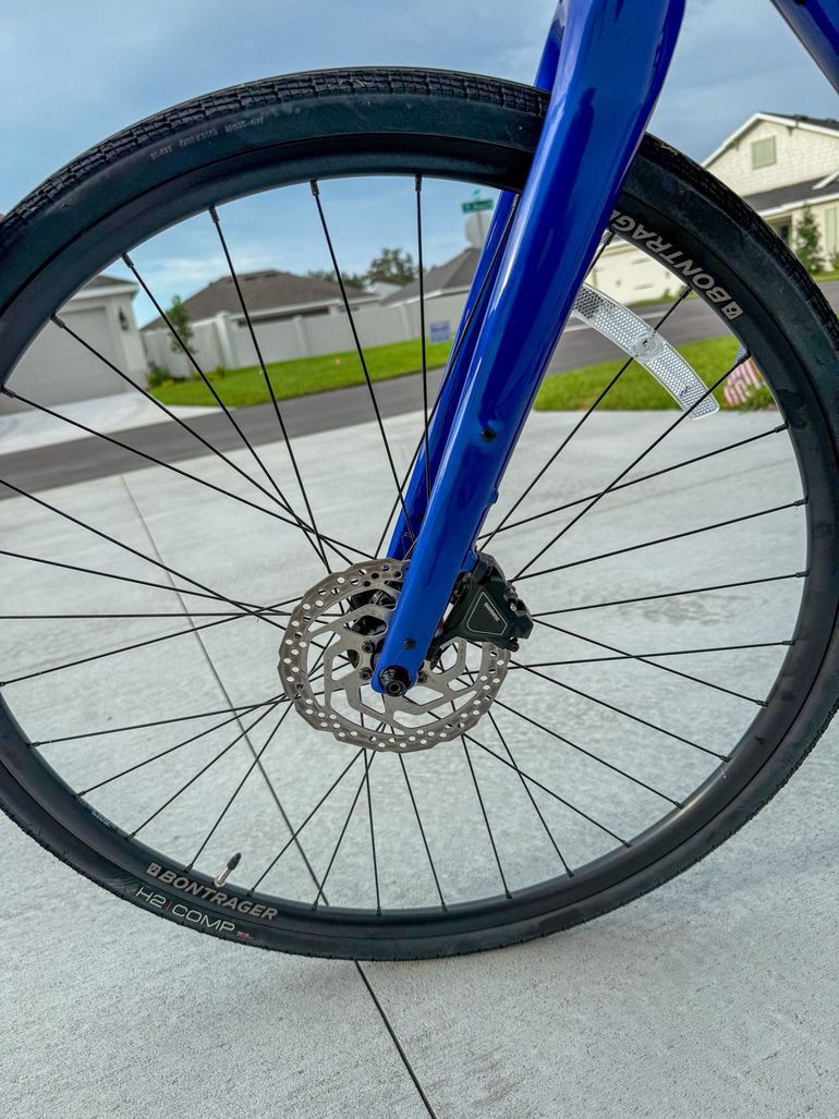 Used Trek FX 3 2025 2025 Urban, Blue — image 7 of 9