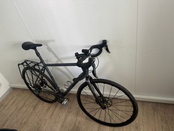 Gebrauchtes Genesis Croix De Fer 20 2019 2019 Road & Gravel, Hellgrau — Bild 2 von 8