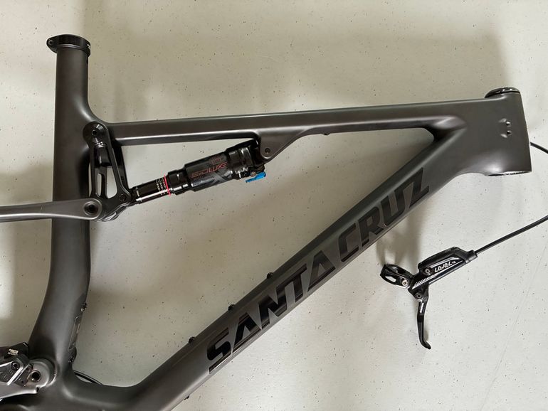 Gebrauchtes Santa Cruz BLUR Frame / Carbon CC 2023 Frameset 2023 Mountainbike, Hellgrau, 29 — Bild 2 von 5