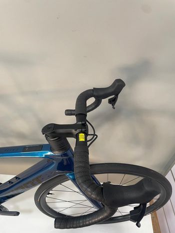 Gebrauchtes Giant Defy Advanced E+ Elite 2 2025 2025 Road & Gravel, Blau — Bild 9 von 10