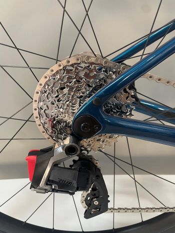 Gebrauchtes Giant Defy Advanced E+ Elite 2 2025 2025 Road & Gravel, Blau — Bild 4 von 10