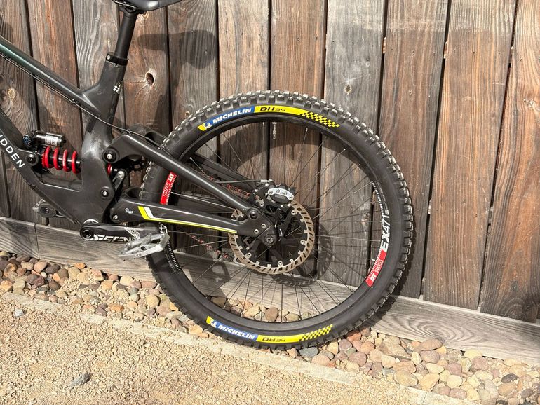 Gebrauchtes Forbidden Supernought SRAM GX DH 2025 Mountainbike, Grün — Bild 9 von 12