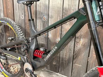Gebrauchtes Forbidden Supernought SRAM GX DH 2025 Mountainbike, Grün — Bild 8 von 12