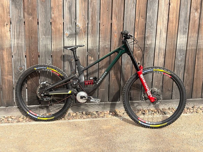 Gebrauchtes Forbidden Supernought SRAM GX DH 2025 MTB