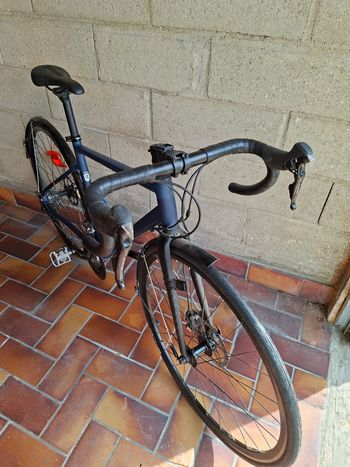 Używany TRIBAN RC520 Disc Road Bike - 105 2021 2021 Road & Gravel