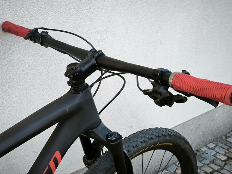 Used Specialized Epic Shimano Deore XT 2021 Mountainbike, Black — image 4 of 12