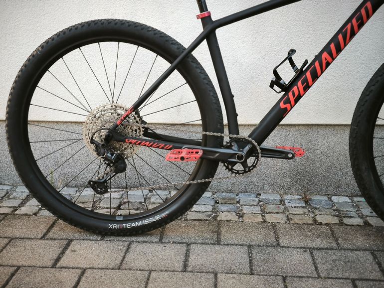 Used Specialized Epic Shimano Deore XT 2021 Mountainbike, Black — image 2 of 12