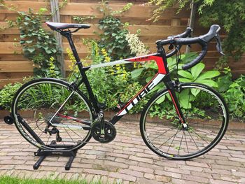 Tweedehands CUBE attain gtc 2016 2016 Road & Gravel