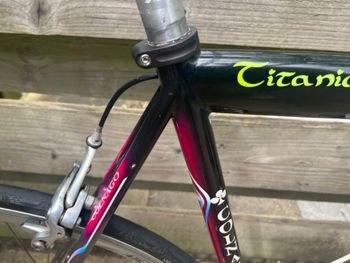 Used Colnago Decor Campagnolo Chorus 1997 Road & Gravel, Red — image 15 of 19