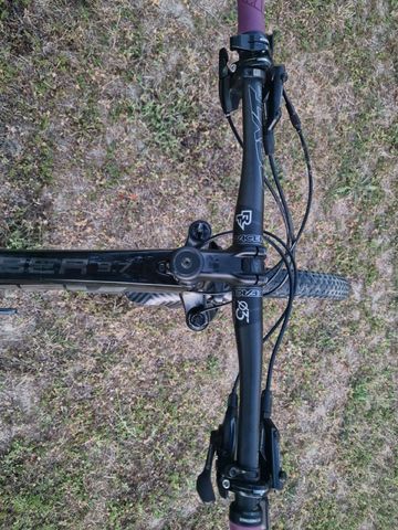 Used Trek Procaliber 9.7 2021 2021 Mountainbike, Light Gray, 29 — image 7 of 11