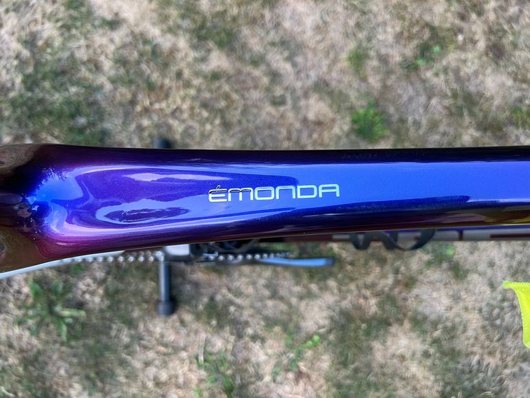 Trek Emonda Shimano Ultegra Di2 2019 Road & Gravel usato, Viola — immagine 3 di 9