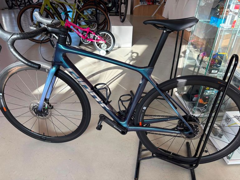 Used Giant Tcr advanced SRAM Force eTap AXS 2022 Road & Gravel, Blue — image 2 of 5
