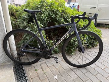Použité Giant Tcr advanced SRAM Force eTap AXS 2024 Road & Gravel