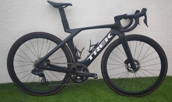 Trek Madone SL 6 Gen 7 2024 2024 Road & Gravel usato