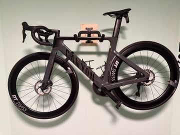 Brugt Canyon Aeroad CF SLX 8 Di2 2024 2024 Road & Gravel — billede 5 af 20