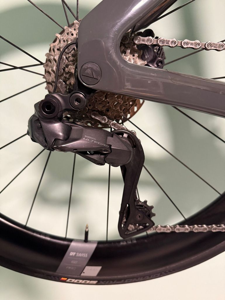 Brugt Canyon Aeroad CF SLX 8 Di2 2024 2024 Road & Gravel — billede 12 af 20