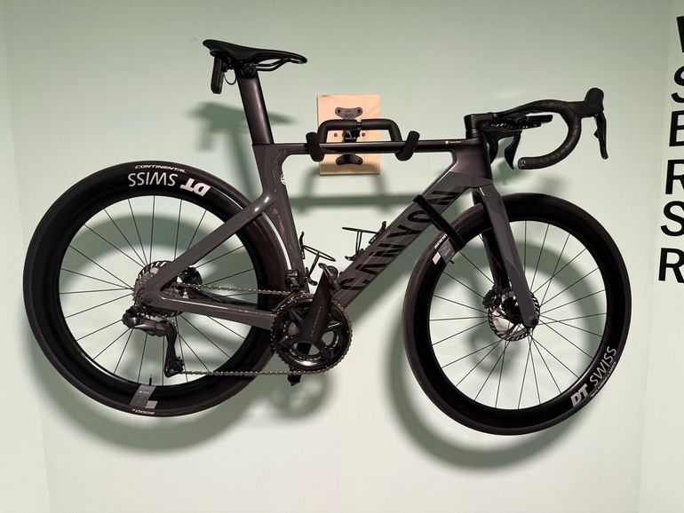 Brugt Canyon Aeroad CF SLX 8 Di2 2024 2024 Road & Gravel — billede 10 af 20