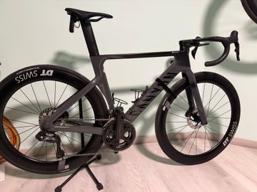 Brugt Canyon Aeroad CF SLX 8 Di2 2024 2024 Road & Gravel — billede 17 af 20