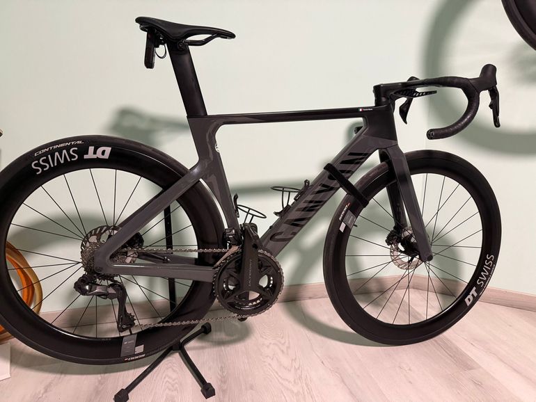 Brugt Canyon Aeroad CF SLX 8 Di2 2024 2024 Road & Gravel — billede 17 af 20