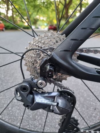 Używany Canyon Speedmax CF 8.0 Di2 2019 2019 Road & Gravel — zdjęcie 2 z 13