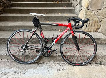 Used Trek Madone 5.9 2005 2005 Road & Gravel, Red — image 2 of 7