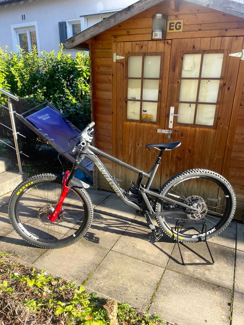 Used Santa Cruz Nomad S / Aluminum / 27.5 2019 2019 MTB