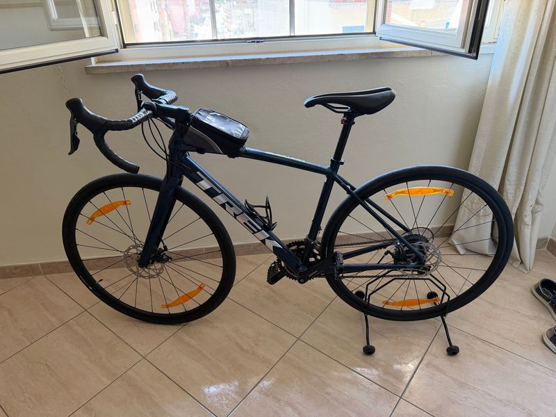 Used Trek Domane AL 2 Disc 2021 2021 Road & Gravel