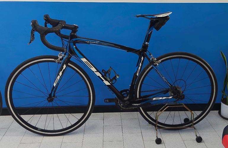 Used BH Custom Shimano 105 2012 Road & Gravel, Black — image 2 of 4