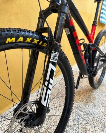Trek Top Fuel 8 2020 2020 Mountainbike usato, Nero — immagine 2 di 9
