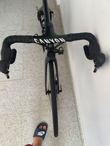 Gebrauchtes Canyon Aeroad Shimano 105 2020 Road & Gravel, Schwarz — Bild 4 von 9