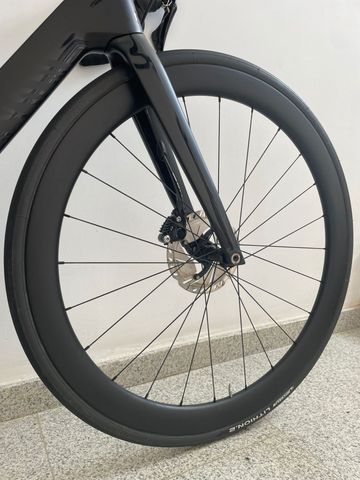 Used Canyon Aeroad Shimano 105 2020 Road & Gravel, Black — image 8 of 9