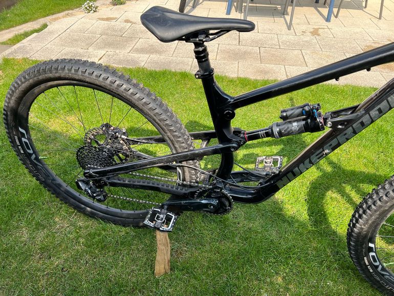 Used Nukeproof Mega SRAM GX 2021 Mountainbike, Black — image 5 of 7