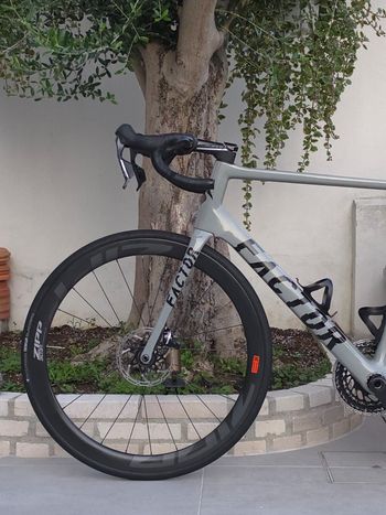 Brugt Factor O2 - SRAM Red 2025 2025 Road & Gravel — billede 2 af 14