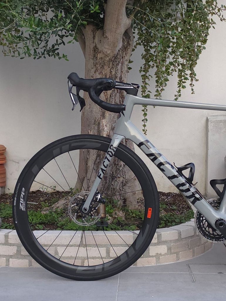 Brugt Factor O2 - SRAM Red 2025 2025 Road & Gravel — billede 2 af 14