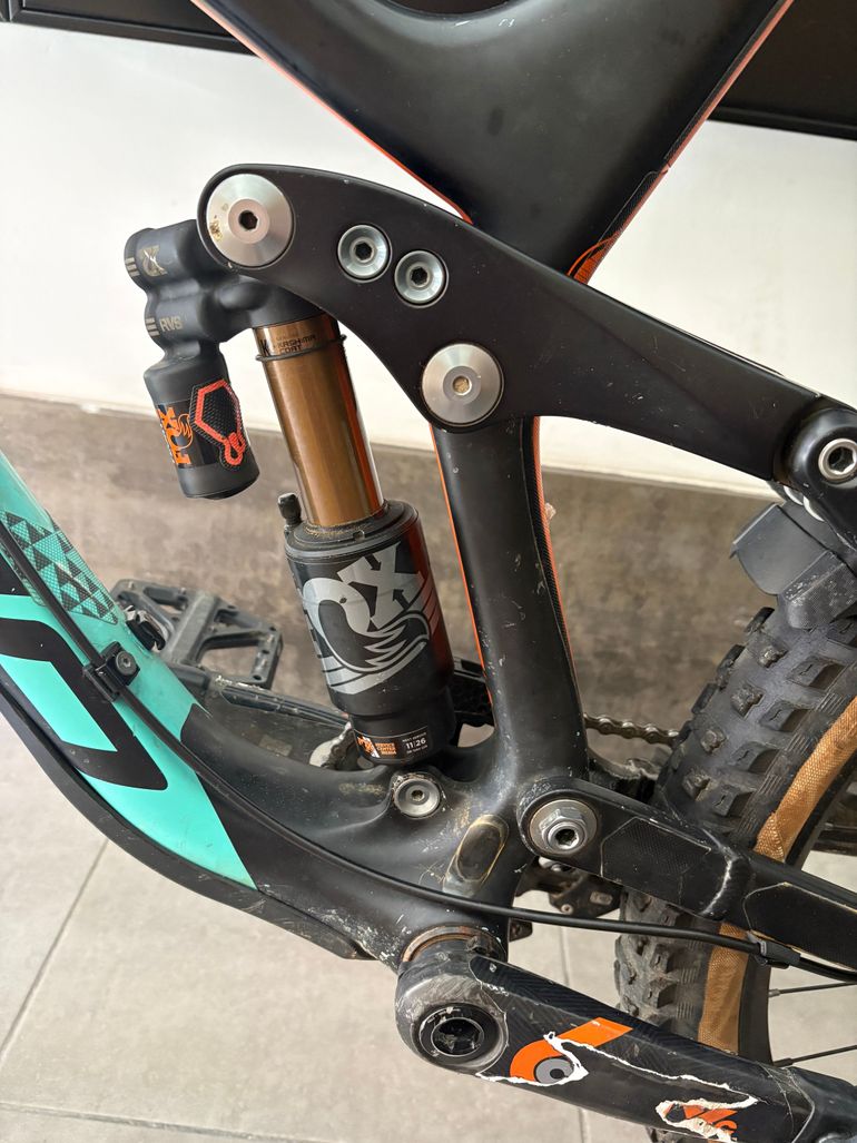 Norco Aurum C7.1 2017 2017 Mountainbike d'occasion — image 4 sur 8