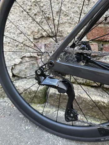 Gebrauchtes Scott Addict RC Shimano 105 Di2 2024 Road & Gravel, Blau — Bild 6 von 7