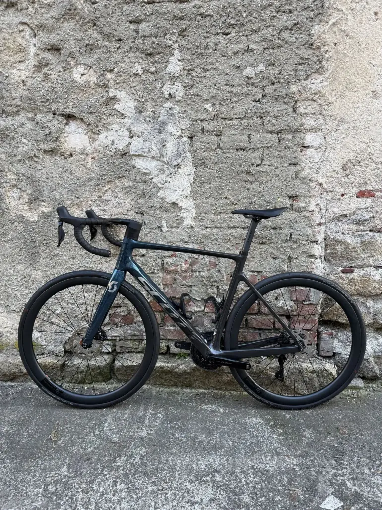 Gebrauchtes Scott Addict RC Shimano 105 Di2 2024 Road & Gravel, Blau — Bild 7 von 7