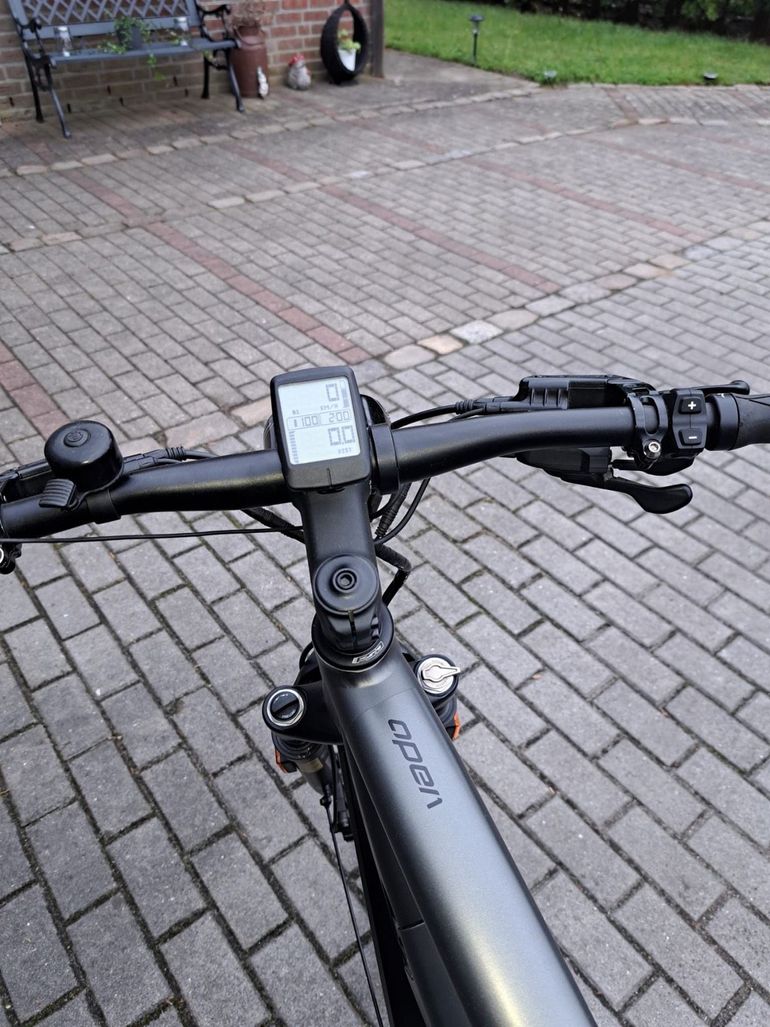 Specialized Turbo Vado Other 2017 Mountainbike usato, Grigio chiaro — immagine 3 di 8