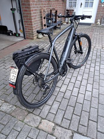 Specialized Turbo Vado Other 2017 Mountainbike usato, Grigio chiaro — immagine 5 di 8