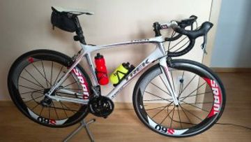 TREK Madone 5.2 2009 Road & Gravel usato