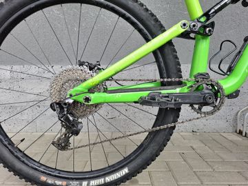 Gebrauchtes Specialized Enduro SRAM NX 2017 Mountainbike, Grün, 27, 5 (650B) — Bild 3 von 8