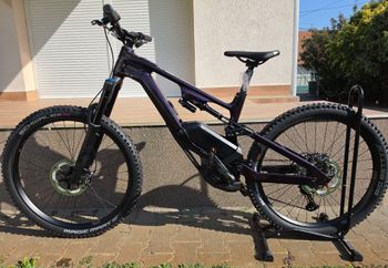 Used Lapierre Overvolt Shimano Deore XT 2025 Mountainbike, Purple — image 2 of 8