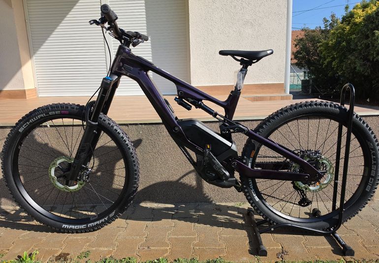 Used Lapierre Overvolt Shimano Deore XT 2025 Mountainbike, Purple — image 2 of 8