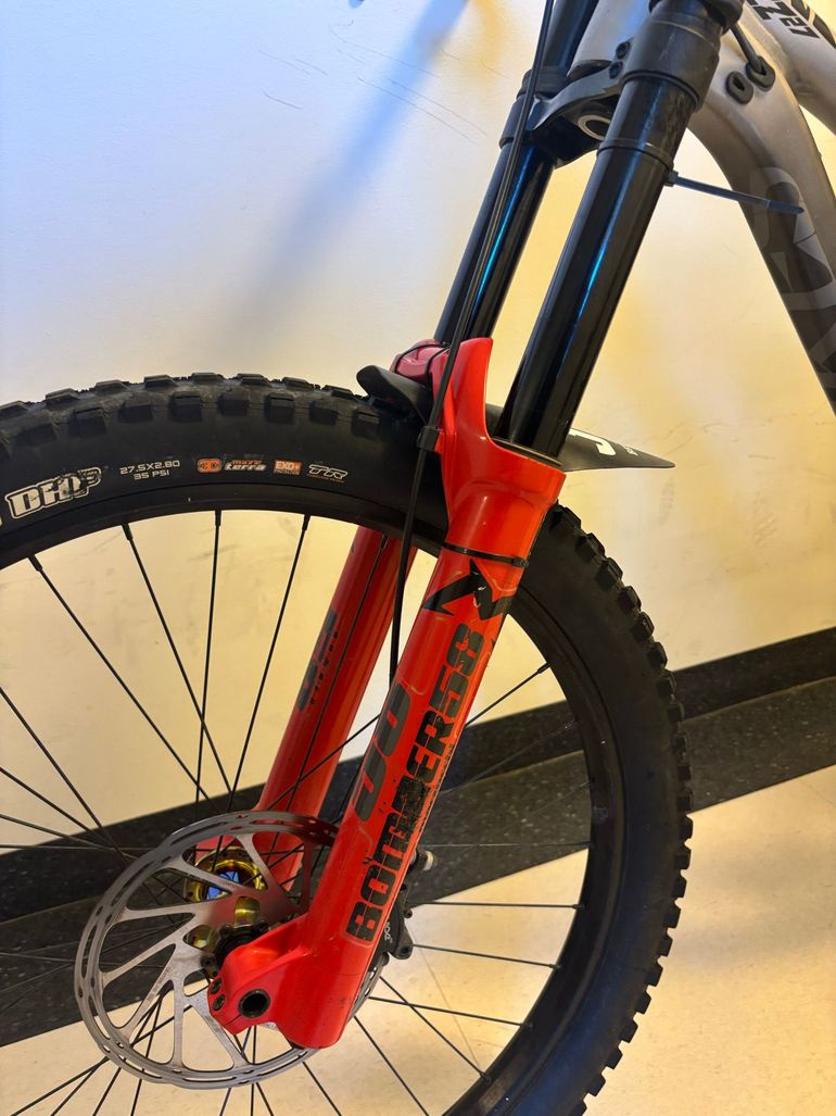 Used NS Fuzz 27.5 2022 2022 Mountainbike, Light Gray, 27.5 — image 6 of 7