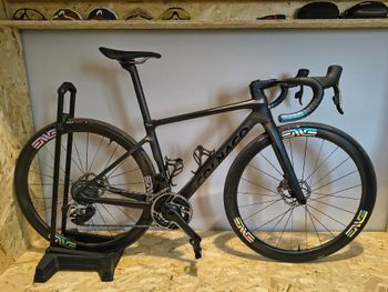 Used Colnago V4Rs Disc Red AXS w/Fulcrum Racing Wind 400 Wheels 2024 Frameset 2024 Road & Gravel