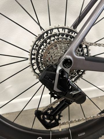 Brugt Canyon Grail SRAM Force eTap AXS 2025 Road & Gravel — billede 4 af 15