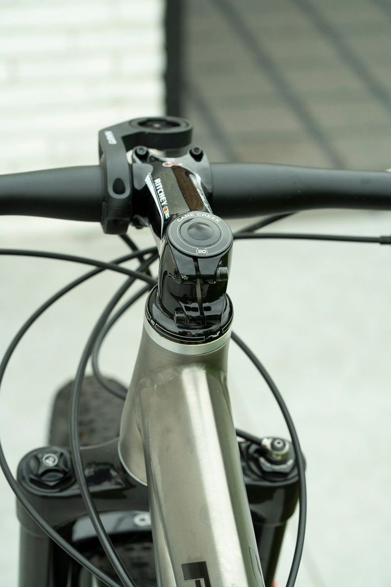 Used Lynskey Pro650 2019 Mountainbike, Light Gray — image 12 of 15